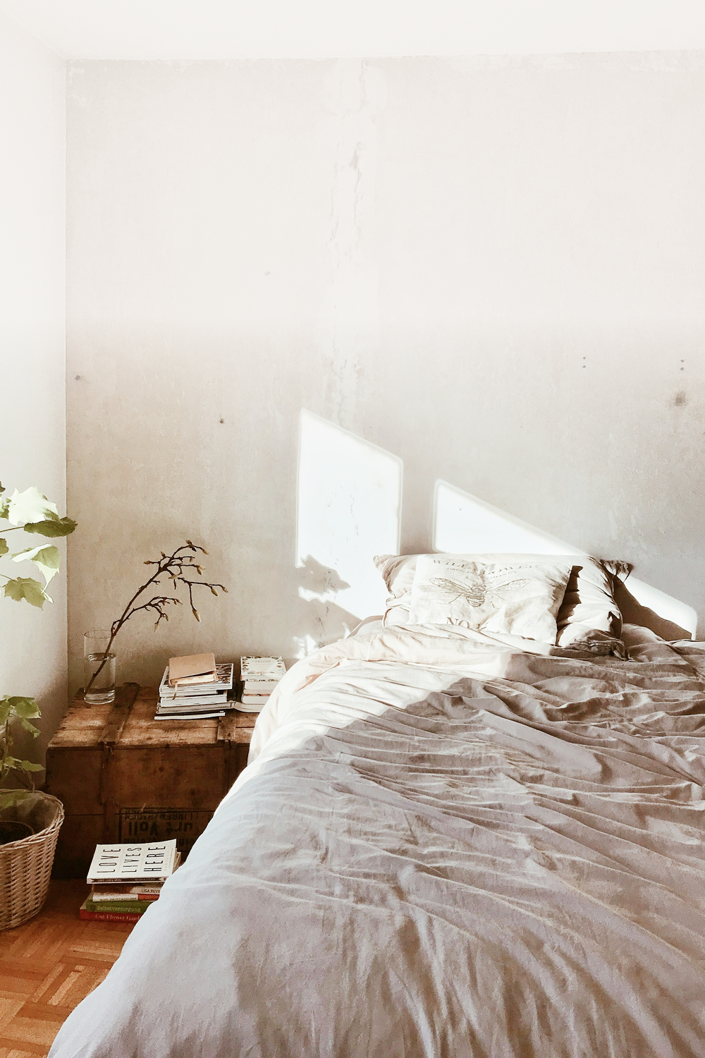 An unmade bed